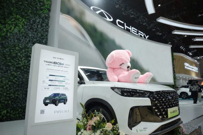 Dipamerkan di IIMS 2026, SUV hybrid ini tidak hanya menonjolkan performa dan efisiensi Chery Super Hybrid, tetapi juga menghadirkan perlindungan menyeluruh dan kenyamanan maksimal bagi keluarga