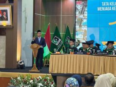 Menteri Wihaji Apresiasi Inovasi UICI dalam Prosesi Wisuda Malam Hari
