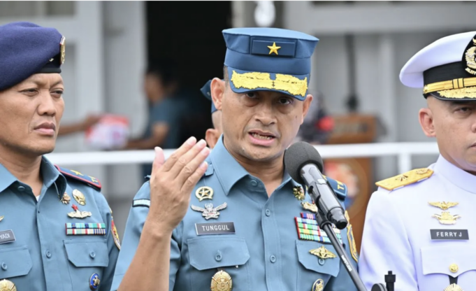 Kepala Dinas Penerangan TNI AL (Kadispenal) Laksamana Pertama TNI Tunggul saat jumpa pers di Kolinlamil Jakarta, Kamis (15/1/2026). ANTARA/HO-Humas TNI AL