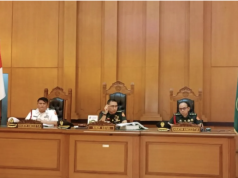 Dua Dalang Kasus Pembunuhan Kacab Bank Mangkir dari Sidang, Hakim Ancam Pemanggilan Paksa Hakim Ketua, Kolonel Chk Fredy Ferdian Isnartanto (tengah) dalam sidang pemeriksaan saksi kasus dugaan penculikan dan pembunuhan seorang kepala cabang (kacab) bank di Jakarta di Pengadilan Militer II-08 Jakarta, Cakung, Jakarta Timur, Senin (27/4/2026). ANTARA/Siti Nurhaliza.
