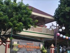 Masjid Baiturrahman Hadirkan MBG Ala Masjid, Jumat Berkah Satukan Jemaah dan Layani Ratusan Orang Masjid Baiturrahman Blok U