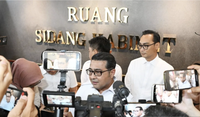 Menteri Ekonomi Kreatif Teuku Riefky Harsya saat menghadiri Konferensi Pers Peluncuran Logo HUT ke-81 RI: Hasil Voting Logo Terpilih di Kantor Presiden Republik Indonesia, Jakarta, Senin (29/6/2026) (ANTARA/HO Kementerian Ekonomi Kreatif)